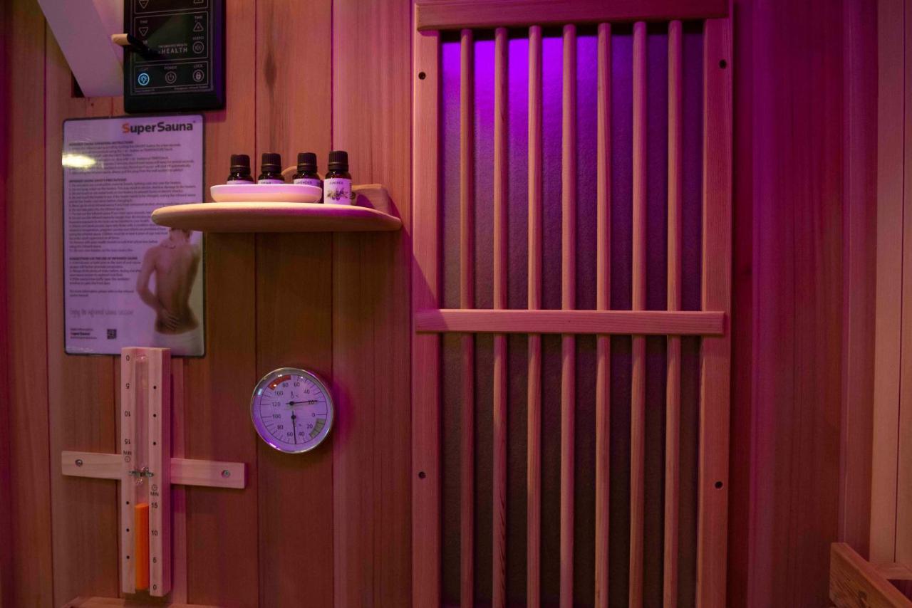 Studiobeerse Met Sauna Zwembad En Spa Apartman Kültér fotó
