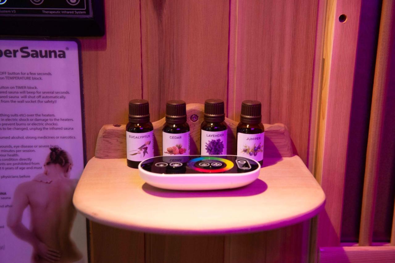 Studiobeerse Met Sauna Zwembad En Spa Apartman Kültér fotó